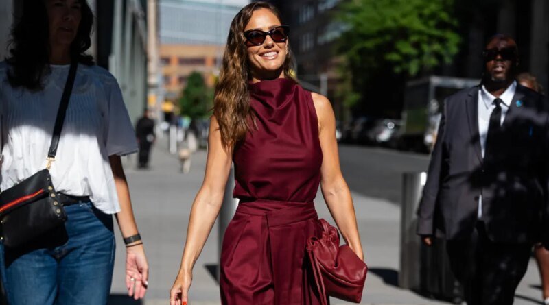 5 Purses Inspired by Minka Kelly's Chic Burgundy Bag