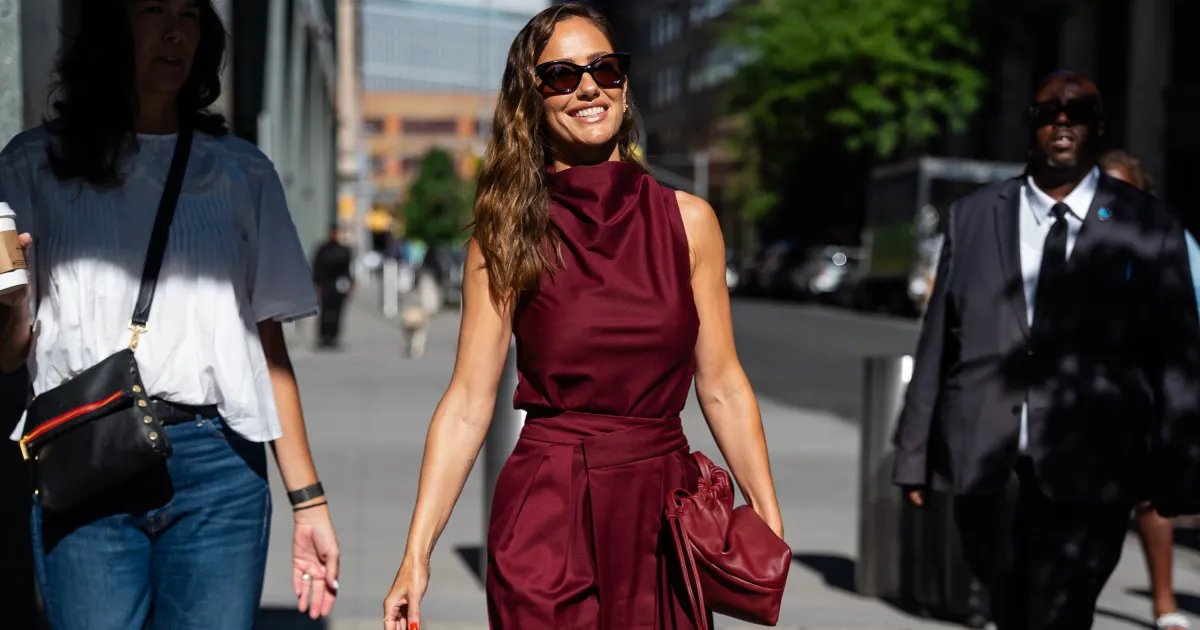 5 Purses Inspired by Minka Kelly’s Chic Burgundy Bag