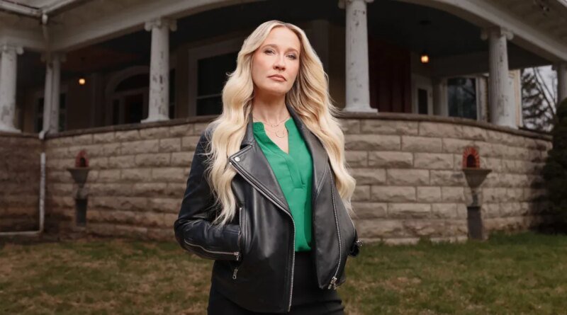 Anna Camp Embraces Ariana Madix in A Very Haunted Renovation