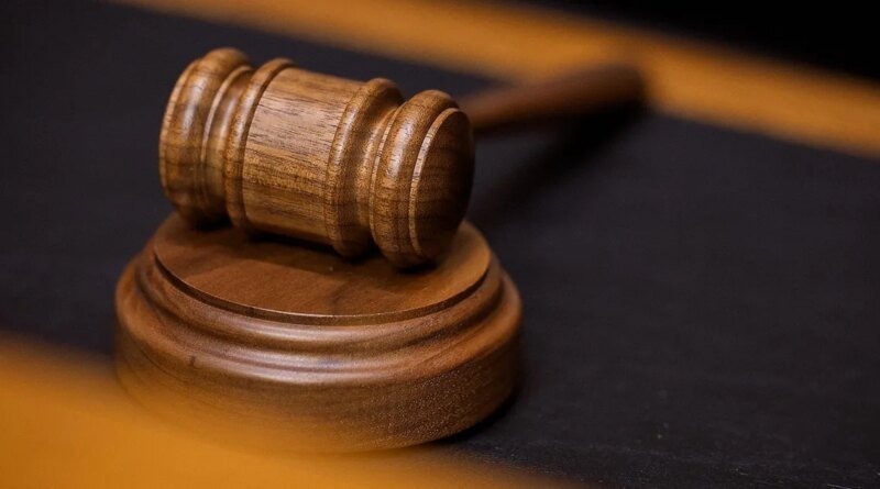Employee Embezzles $2.5 Million from Karen Kane Clothing Company