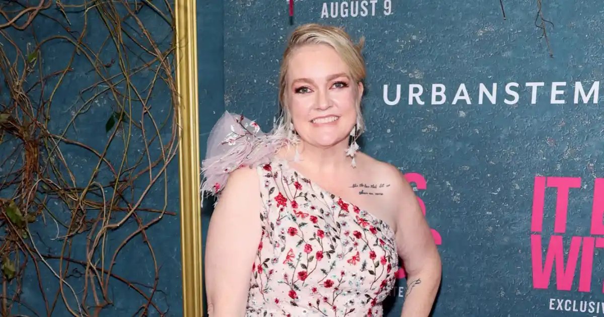 Colleen Hoover Responds to It Ends With Us Controversy Following Settlement