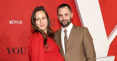 Penn Badgley's Wife Assists Woman in Giving Birth Following Miscarriage