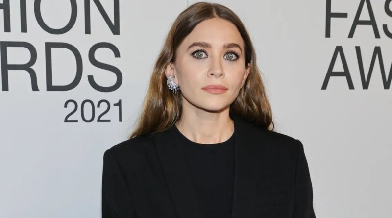 Ashley Olsen's 'Busy Mom' Style Showcases a Cozy Fall Sweater