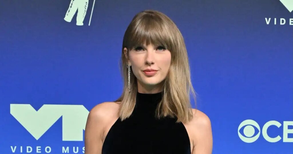 Taylor Swift Debuts Shoulder-Length Blonde Hair: Check Out the Photo!