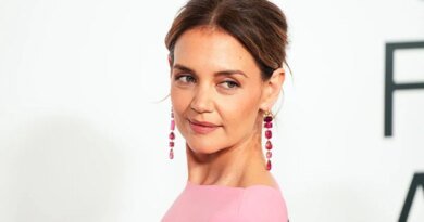 Katie Holmes' Stylish Shearling Mules Are Just $32 on Amazon!